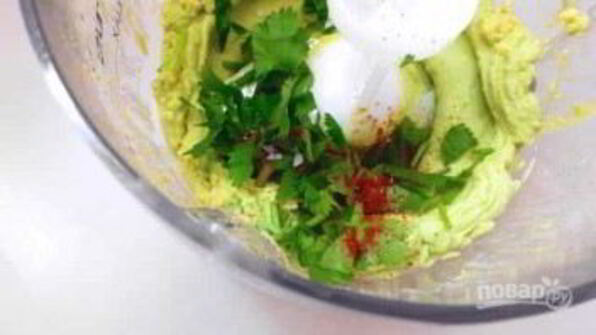 фаршированные яйца с гуакамоле