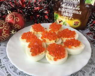 Яйца, фаршированные икрой