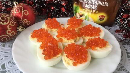 Яйца, фаршированные икрой