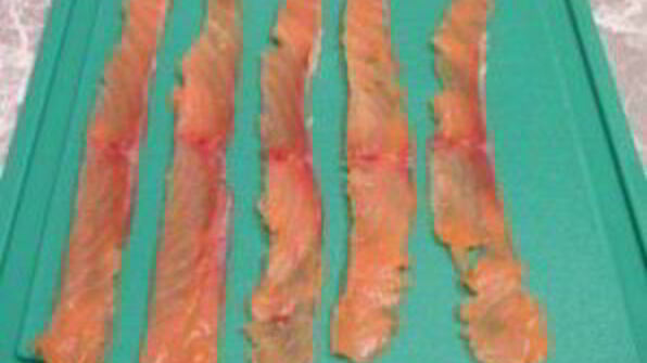 яйца, фаршированные семгой