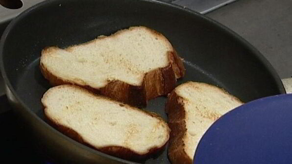 гренки с селедочным маслом