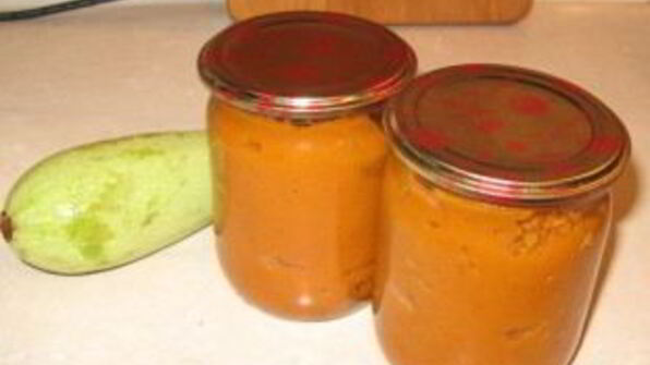 кабачковая икра с майонезом и пастой