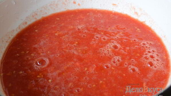 кабачковая икра с помидорами