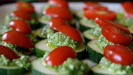 Канапе с песто