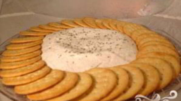 канапе с сырной массой и сладким перцем