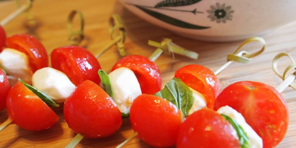 Рецепт канапе с сыром моцарелла