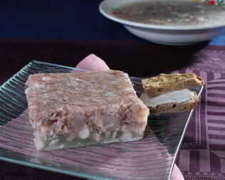 Холодец из свинины и курицы
