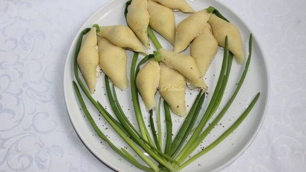 конкильони — закуска из печени трески в ракушках