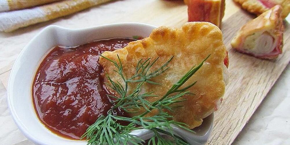 Рецепт крабовых палочек в кляре с чесноком