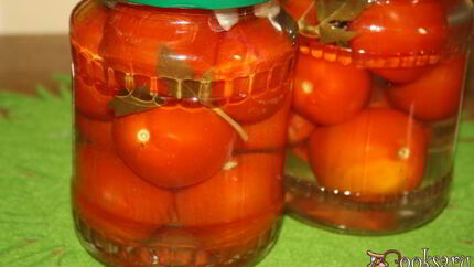 Медовые маринованные помидоры с базиликом на зиму