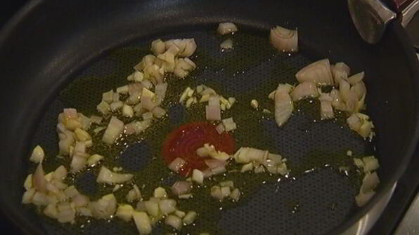 фриттата со шпинатом и ветчиной