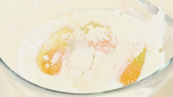 омлет и горячий шоколад