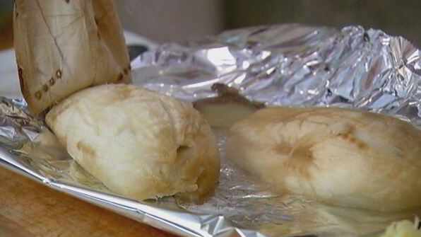 омлет с баклажанами, помидорами и луком