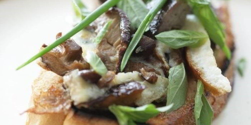 Рецепт омлета с грибами и куриной печенкой