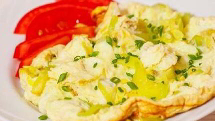 Омлет с кабачками и брынзой