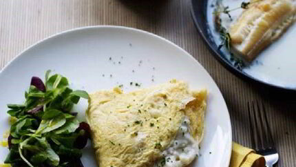 Омлет с копченой пикшей