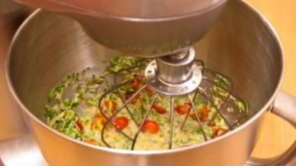 омлет с помидорами и картофелем