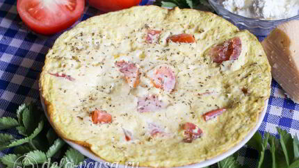 Омлет с помидорами