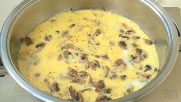 омлет с шампиньонами