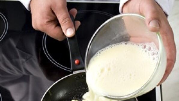 омлет с яблоками