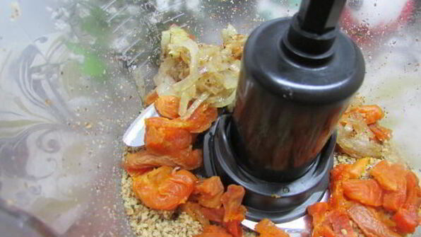 паштет из чечевицы с курагой