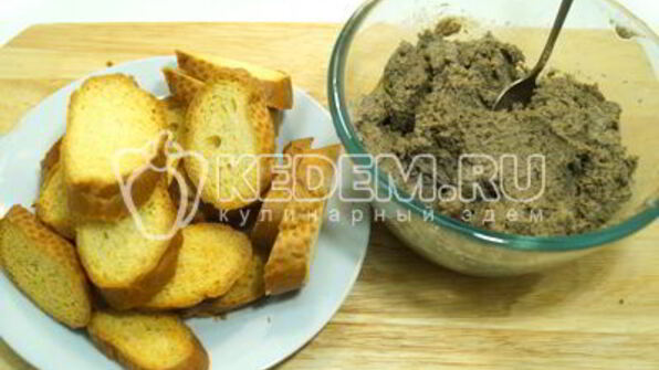 паштет из куриной печени с грибами