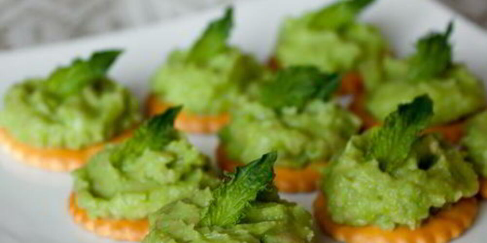 Рецепт паштета из зеленого горошка и авокадо с мятой