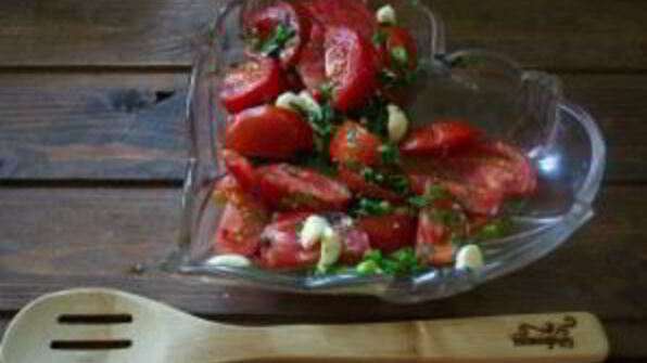 помидоры с моцареллой