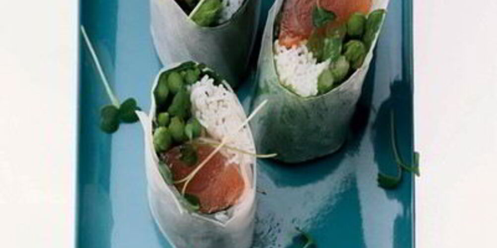 Рецепт хрустящих роллов с лососем и спаржей