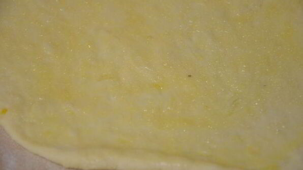 малиново-лимонные роллы к утреннему кофе