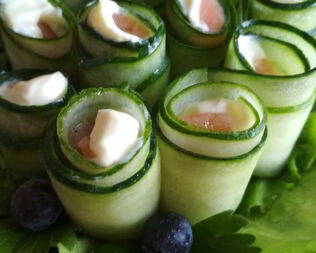 Огуречные роллы с семгой