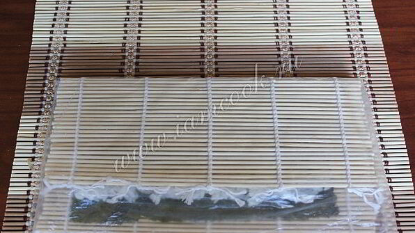 роллы бонито со стружкой тунца