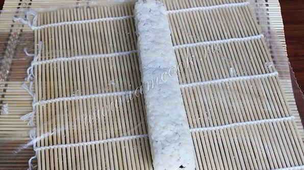 роллы бонито со стружкой тунца