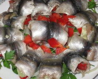 Роллы из кильки с болгарским перцем