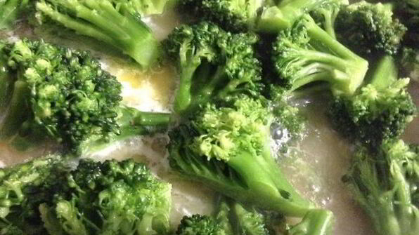 роллы из телятины с клубничным соусом