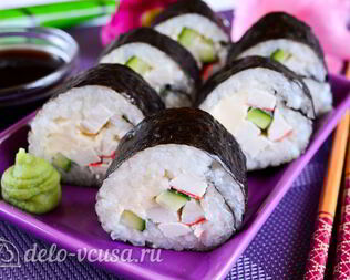 Роллы с крабовыми палочками