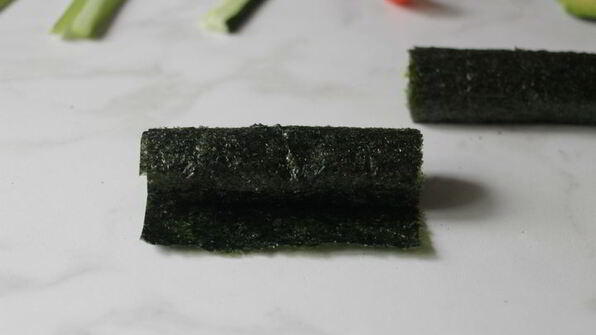 роллы с мидиями и овощами