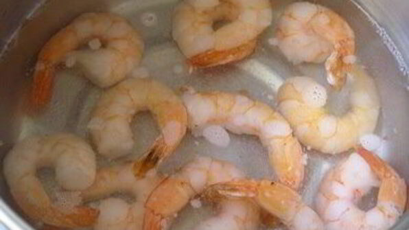 роллы с тунцом и креветками