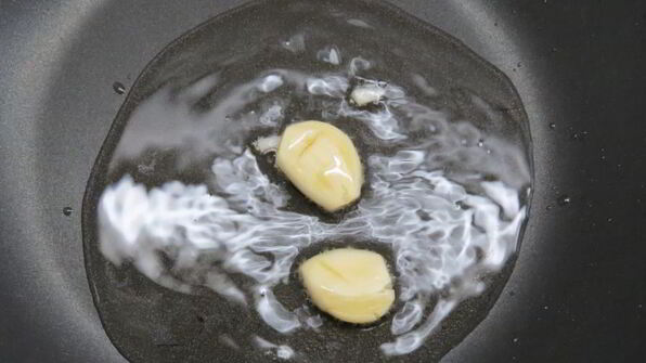 спринг-роллы с креветками