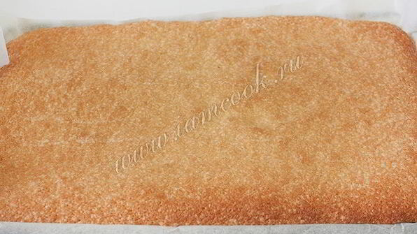 бисквитный рулет с бананом