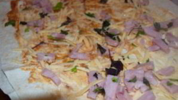 горячие рулетики из лаваша