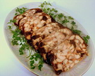 Куриный рулет с инжиром