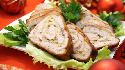 Куриный рулет с сыром и укропом