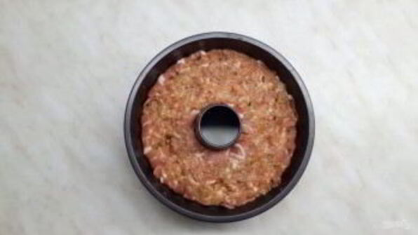 мясной рулет из свинины с яйцом