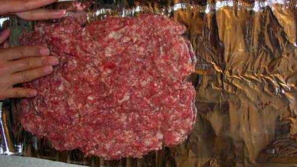 мясной рулет с сыром в фольге