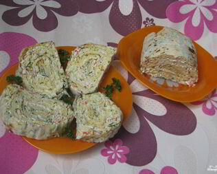 Рулет из лаваша с крабовыми палочками