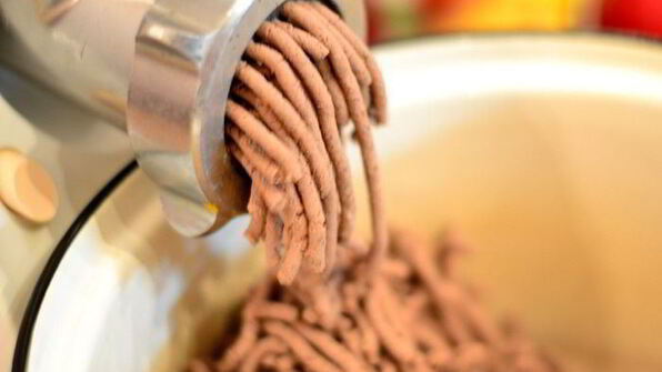 рулет из отварной печени с пикантной сливочной начинкой