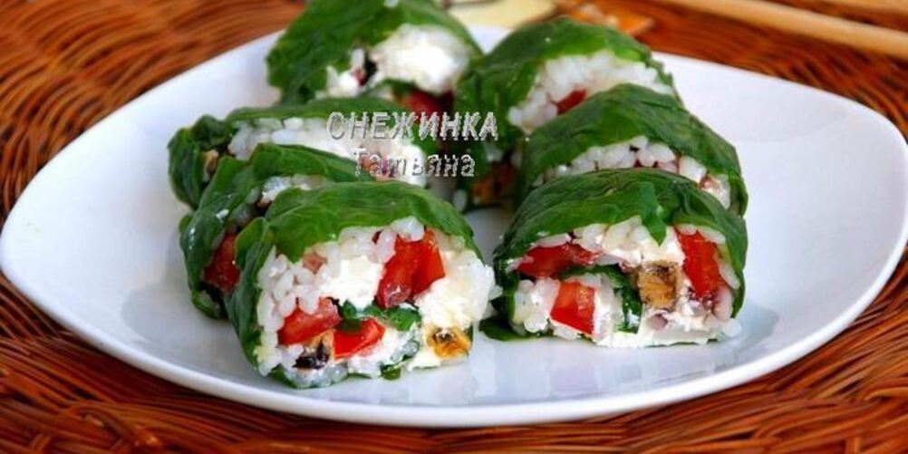 Рецепт рулета из шпината с рисом и морепродуктами