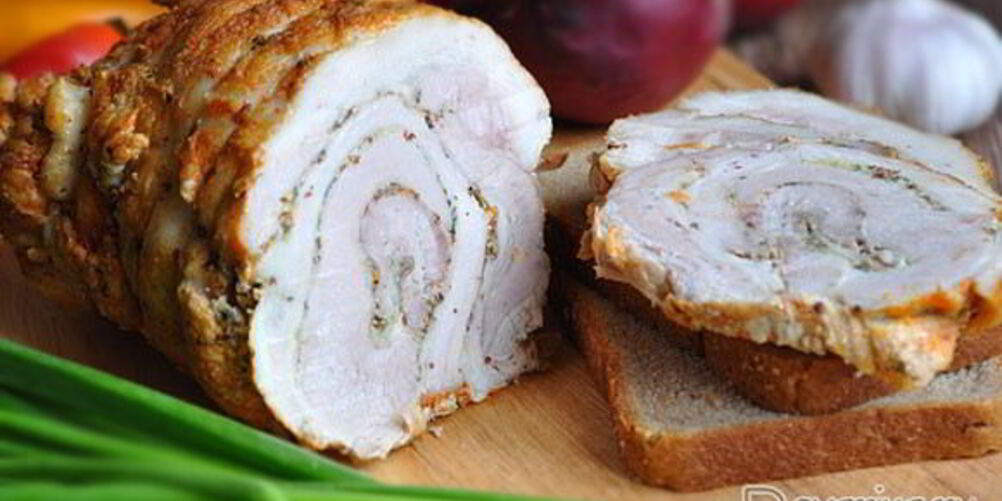 Рецепт рулета из свиной брюшины с горчицей и хреном