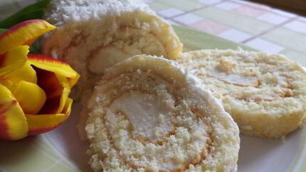 Рулет с кокосом